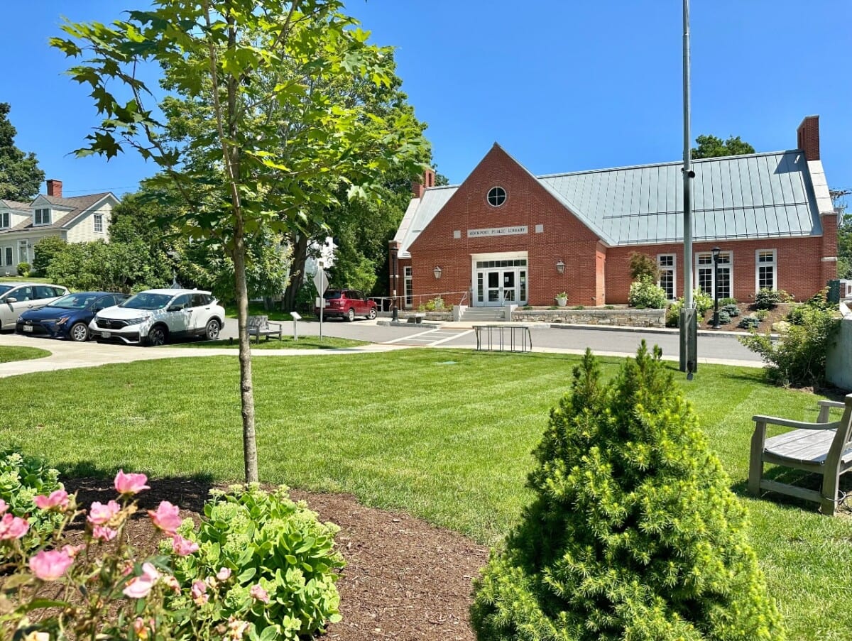 summer library exterior